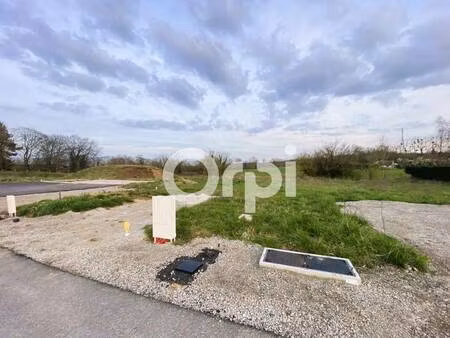 terrain constructible viabilisé à vendre