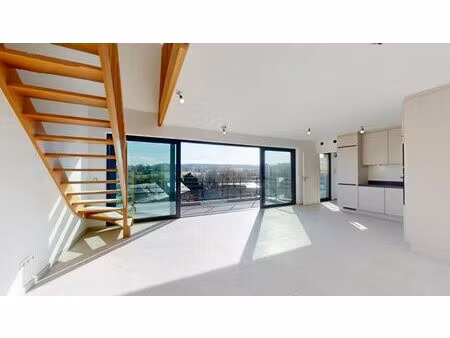 beau duplex 4 chambres avec peb a++ et possibilité de 6% tva