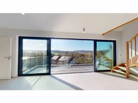 beau duplex 4 chambres avec une vue imprenable et un peb a++