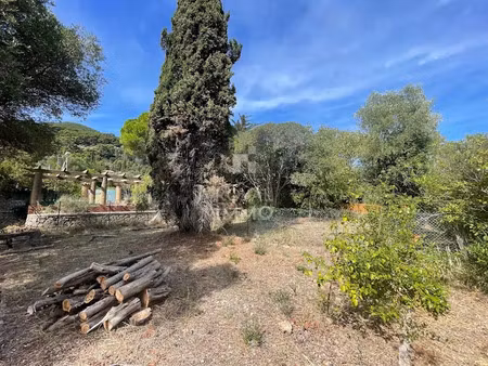 vente terrain à toulon (83000)  235 000 €