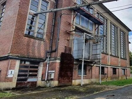 local d'activités à louer