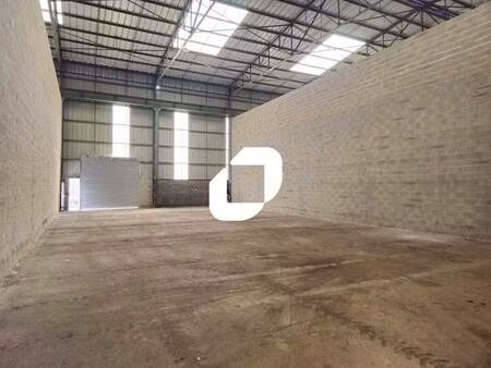 local d'activités à vendre