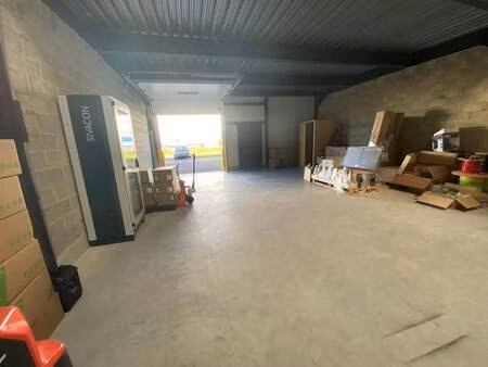 local d'activités à vendre