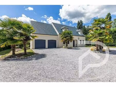 stephane plaza - estrees saint denis