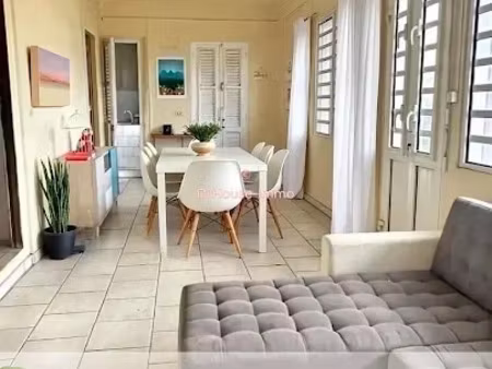 vente maison 10 pièces 181 m² à le lorrain (97214)  135 000 €