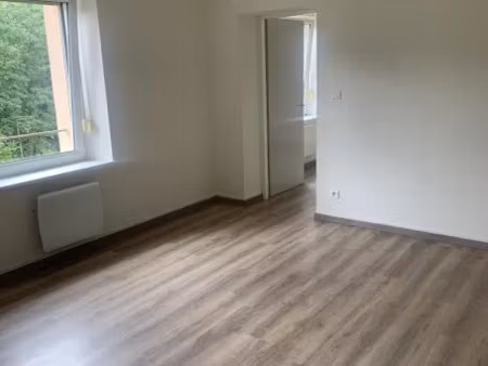 location appartement 2 pièces 49 m² à cornimont (88310)  315 €