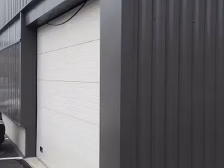 serezin du rhone : 220 m2 dont 50 m2 atelier