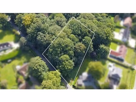 libre cours à vos projets avec ce superbe terrain !