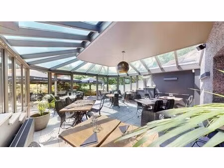 restaurant réputé offrant une rentabilité exceptionnelle