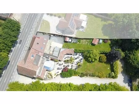 restaurant réputé offrant une rentabilité exceptionnelle