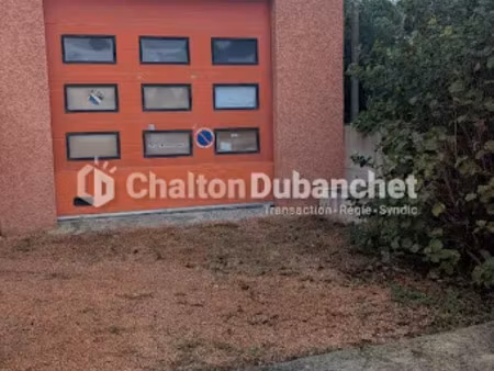 location locaux professionnels 73 m² à feurs (42110)  300 €