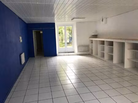 vente immeuble à bressuire (79300) : à vendre / 178m² bressuire