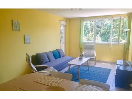 location appartement  m² t-4 à mérignac  450 €