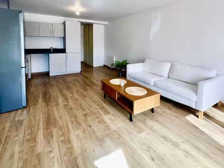 charmant 2 pièces meublé  quartier recherché à grisy-suisnes