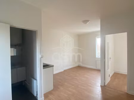 studio au centre de montbazon