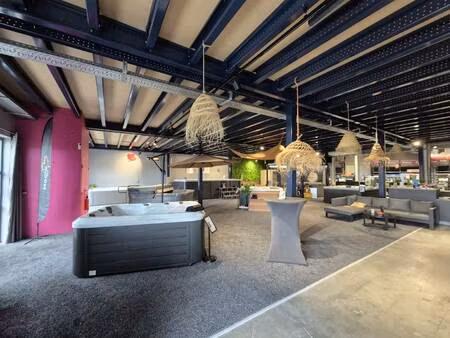 local commercial à vendre