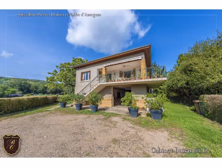 proche centre  villa /sous-sol complet