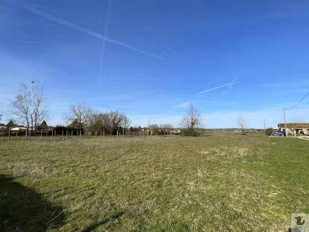 terrain 970 m2  borné  viabilisé à proximité de bergerac