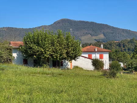 terrain de 933m2 à saint jean pied de port