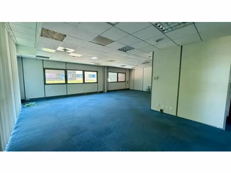 bureaux de plain-pied 170 m² à vendre ou à louer