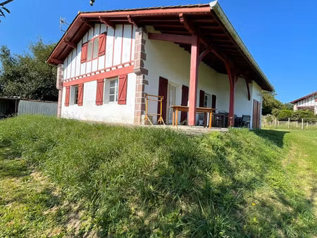 à vendre – maison d’environ 160 m² avec vue dégagée à ainhoa