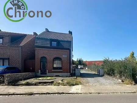 maison à parachever - 2 ch - garage - jardin