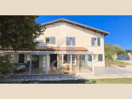 maison de prestige de 180 m2 en vente chanos-curson  auvergne-rhône-alpes