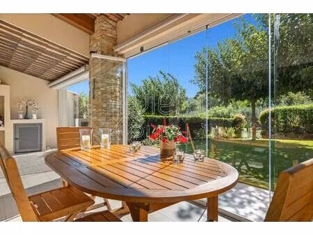 le plan-de-la-tour : maison 4 pièces récente  dans résidence séurisée  avec piscine  à...