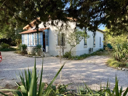 maison avec dépendance au cœur du village des matelles