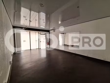 local commercial a louer