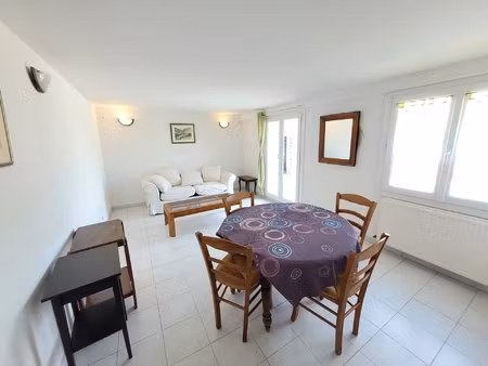 location appartement 3 pièces 73m² venelles 13770