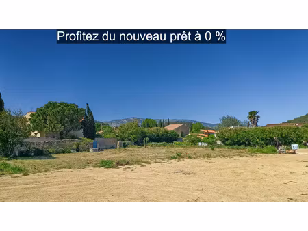 entre la palme et sigean   très beau terrain constructible et viabilisé
