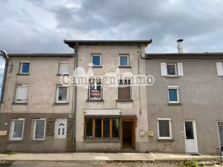 maison et commerce de village à rénover