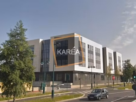 achat local professionnel 2 001m² jossigny 77600