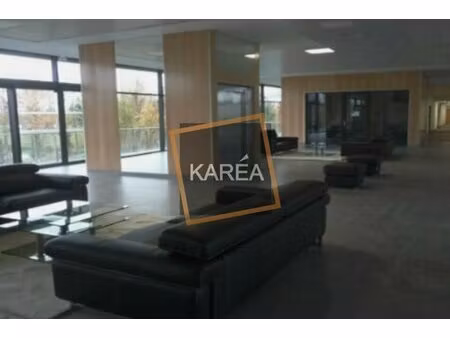 achat local professionnel 2 260m² jossigny 77600