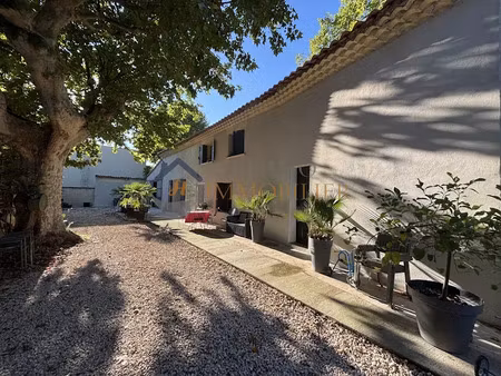 vente maison 4 pièces 160 m² à chateaurenard (13160)  399 000 €