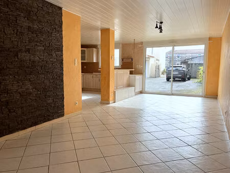 saint christophe du ligneron 5 pièces 157 m2 - préau fermé - garage