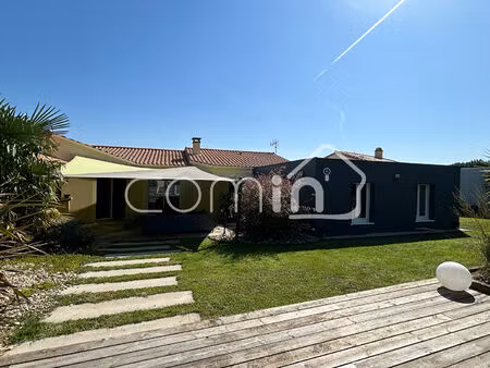 plain pied 6 pièces 170 m2 au calme