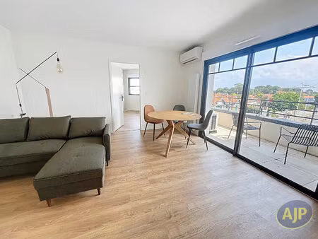 gujan mestras - la hume - appartement t2 de 53 10m2 meublé avec balcon résidence récente