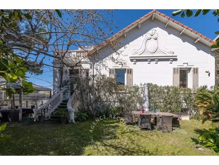vente maison marseille 8eme (13008) - - surface privée