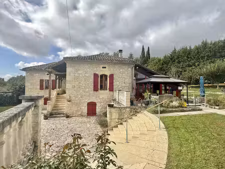 bourg de visa superbe maison quercynoise en pierre avec maison d'amis  appartement ...