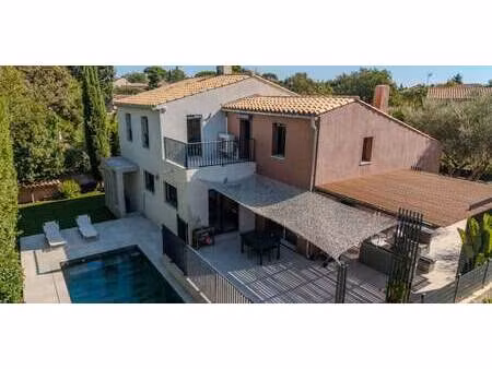 maison contemporaine avec piscine et jardin toulon (83)