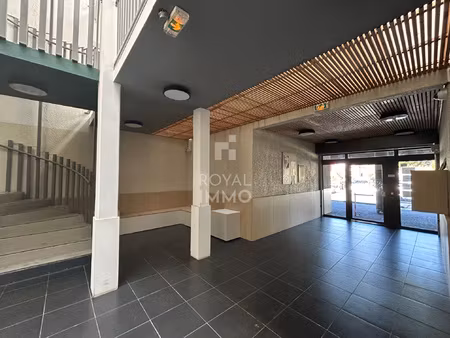 la valette du var local a usage de bureaux