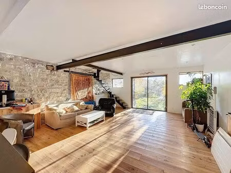 maison r+1 de 108m² habitables avec 1055m² de terrain