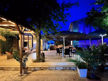 vente propriété 1165 m² à salavas (07150)  2 080 000 €