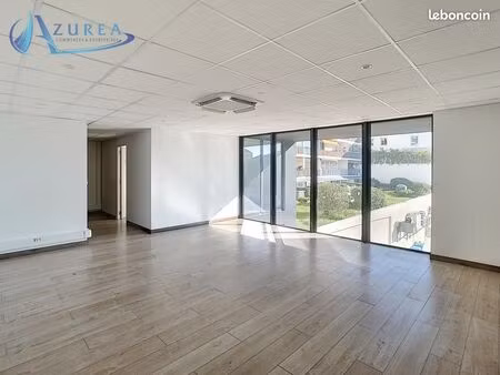 bureaux 94 m²