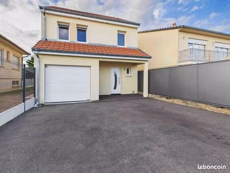 maison individuelle - 89 m² - 3 chambres - terrasse - jardin - garage