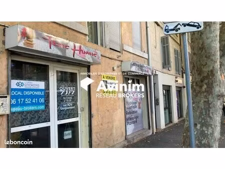 boutique 50 m² aix-en-provence