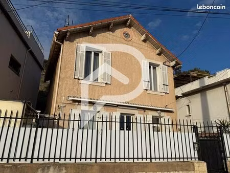 local bureaux 105 m²