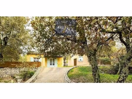 ensemble immobilier de 6 maisons indépendantes meublées